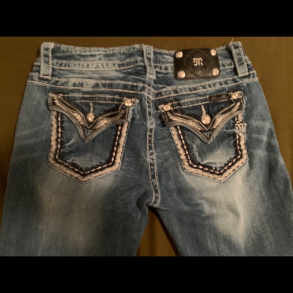 Miss Me Jeans - Picture 1 of 4